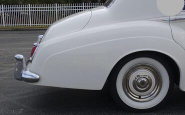 Bentley-S1-1958-White-RED-39