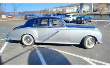 Bentley-S2-1958-SilverBlue-Greytan-leather-10