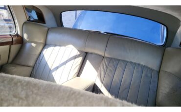 Bentley-S2-1958-SilverBlue-Greytan-leather-23
