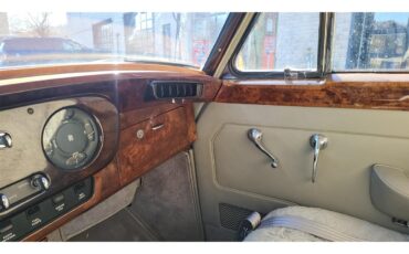 Bentley-S2-1958-SilverBlue-Greytan-leather-26