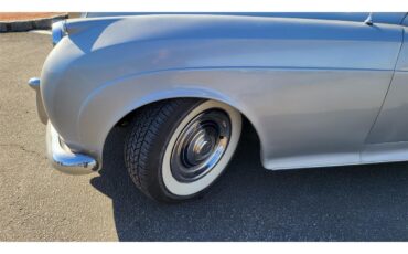 Bentley-S2-1958-SilverBlue-Greytan-leather-5