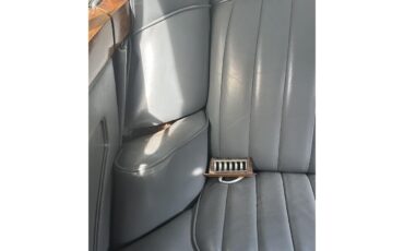 Bentley-S2-1960-Pearl-White-Black-Brown-16