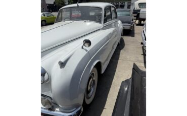 Bentley-S2-1960-Pearl-White-Black-Brown-51