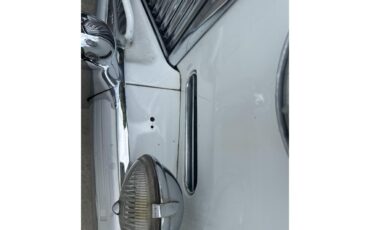 Bentley-S2-1960-Pearl-White-Black-Brown-72