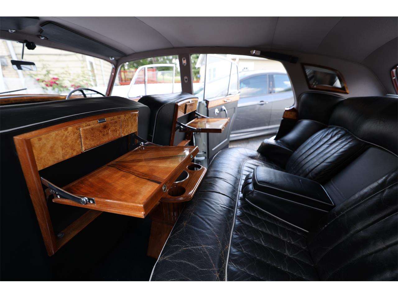 Bentley-S2-1961-White-Black-15