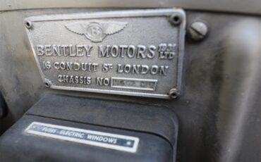 Bentley-S2-1961-White-Black-16