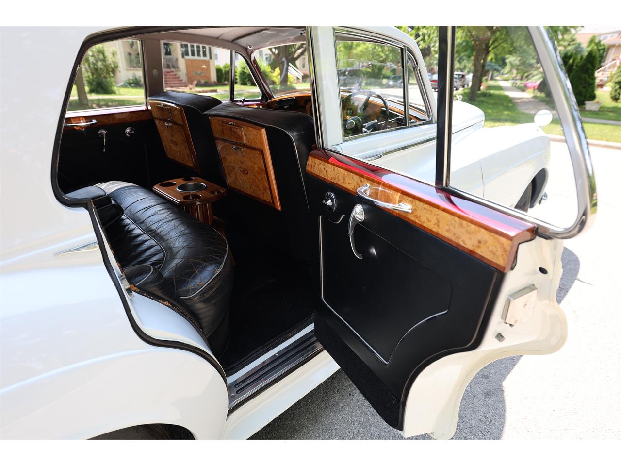 Bentley-S2-1961-White-Black-18