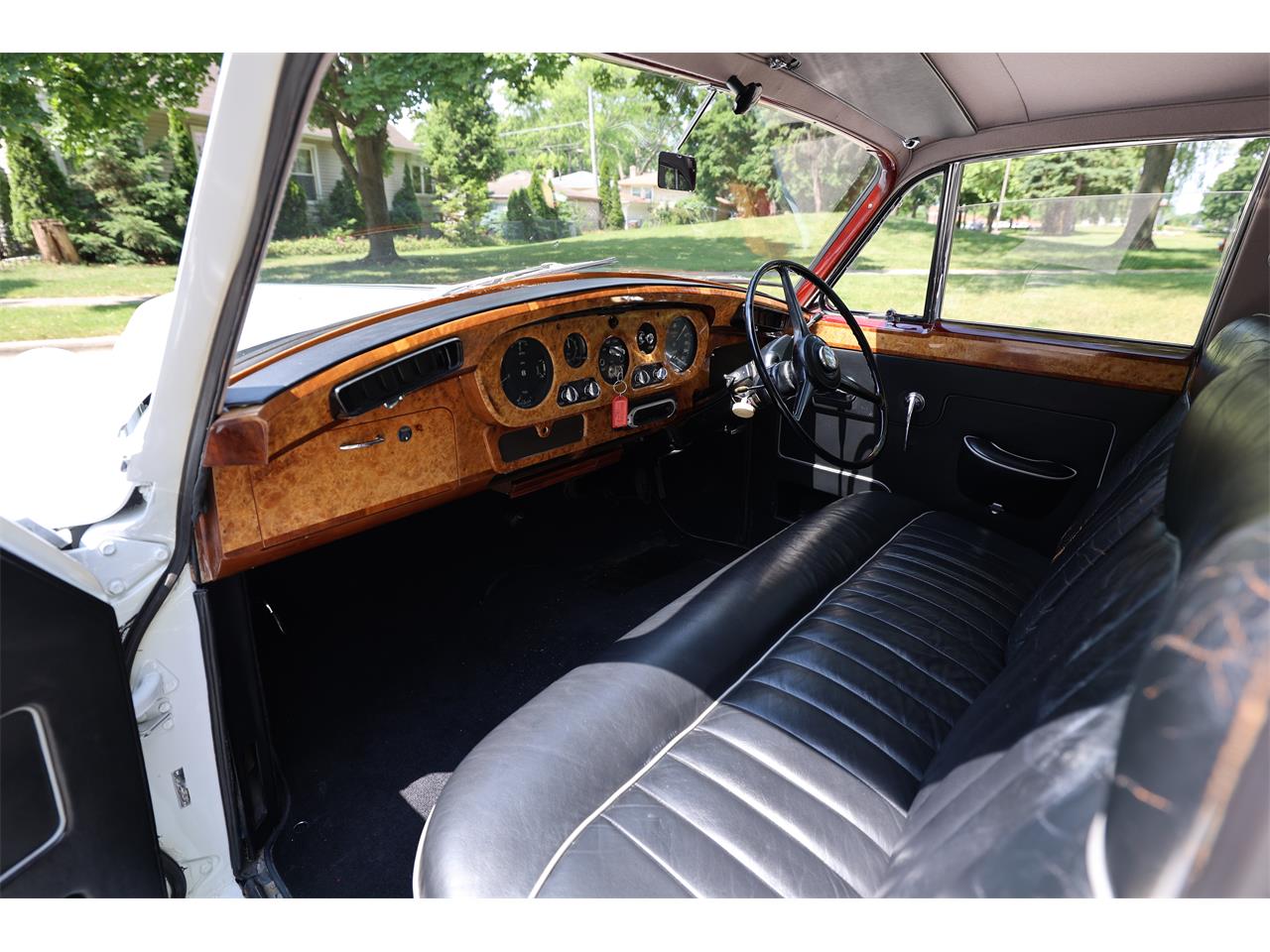 Bentley-S2-1961-White-Black-20