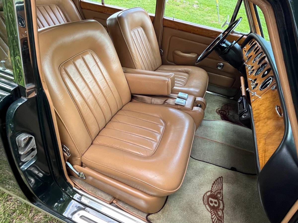 Bentley-t-1967-green-13