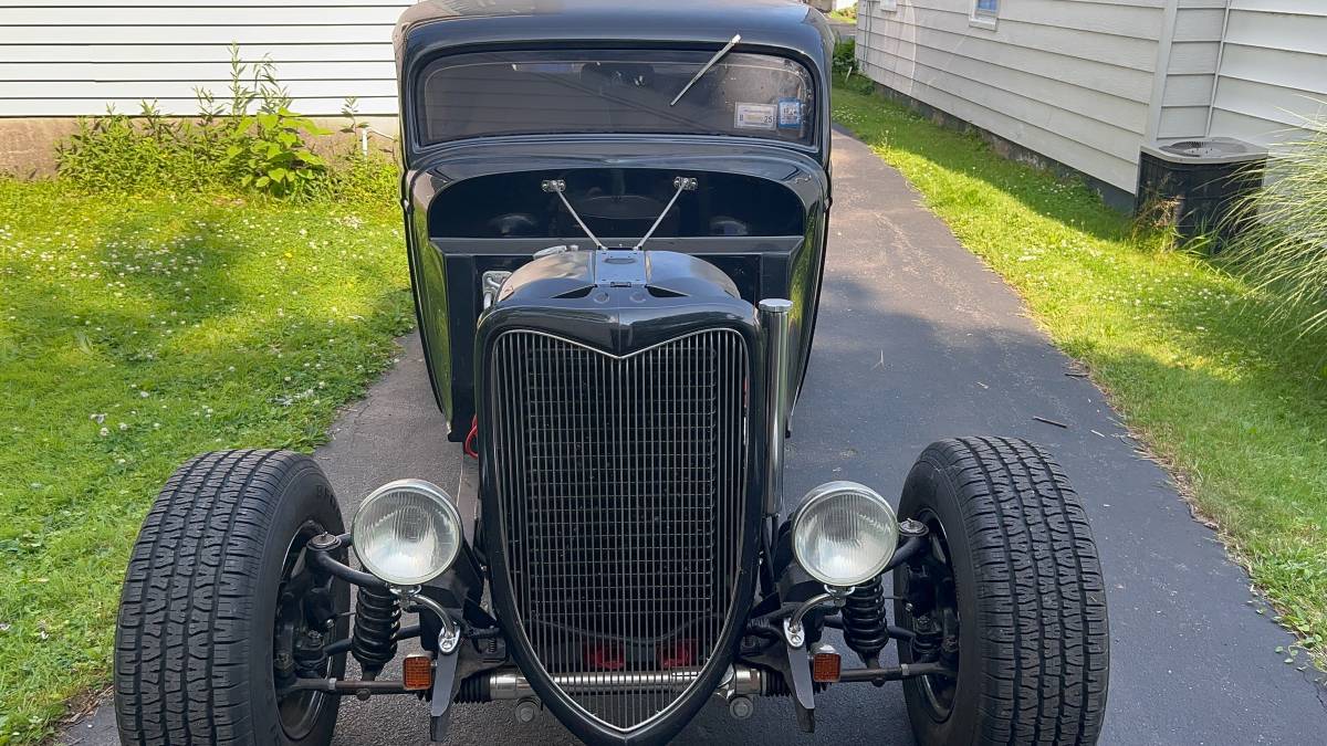 Black-ford-coupe-kit-car-1934-2