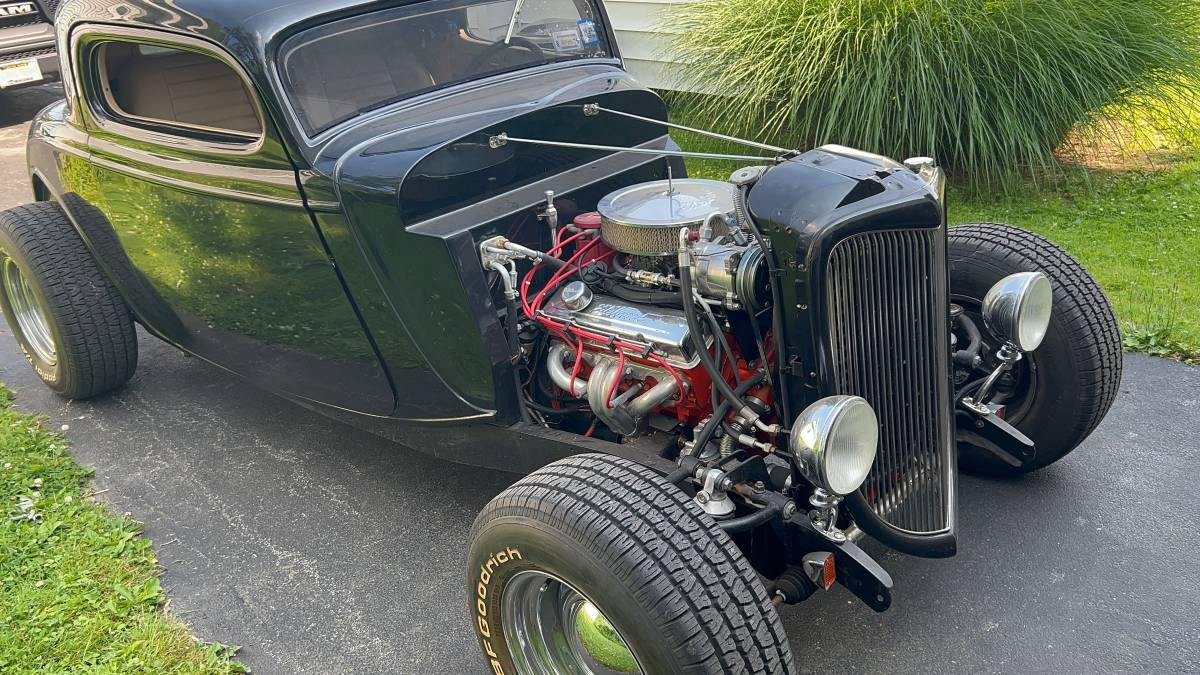 Black-ford-coupe-kit-car-1934-4