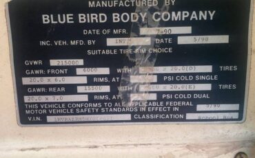 Bluebird-bus-1990-3