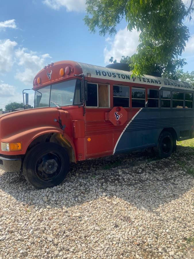 Bluebird-bus-1990-4