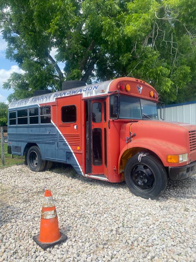 Bluebird-bus-1990