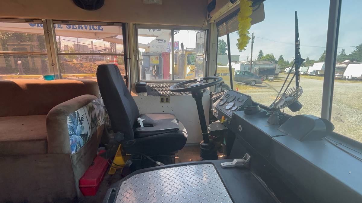 Bluebird-bus-diesel-1991-blue-8