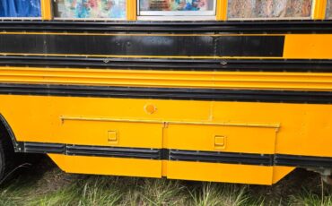 Bluebird-school-bus-diesel-1993-yellow-1