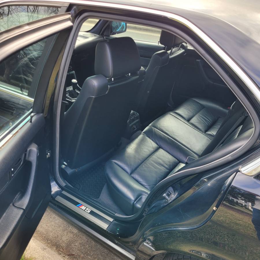 Bmw-1991-black-11