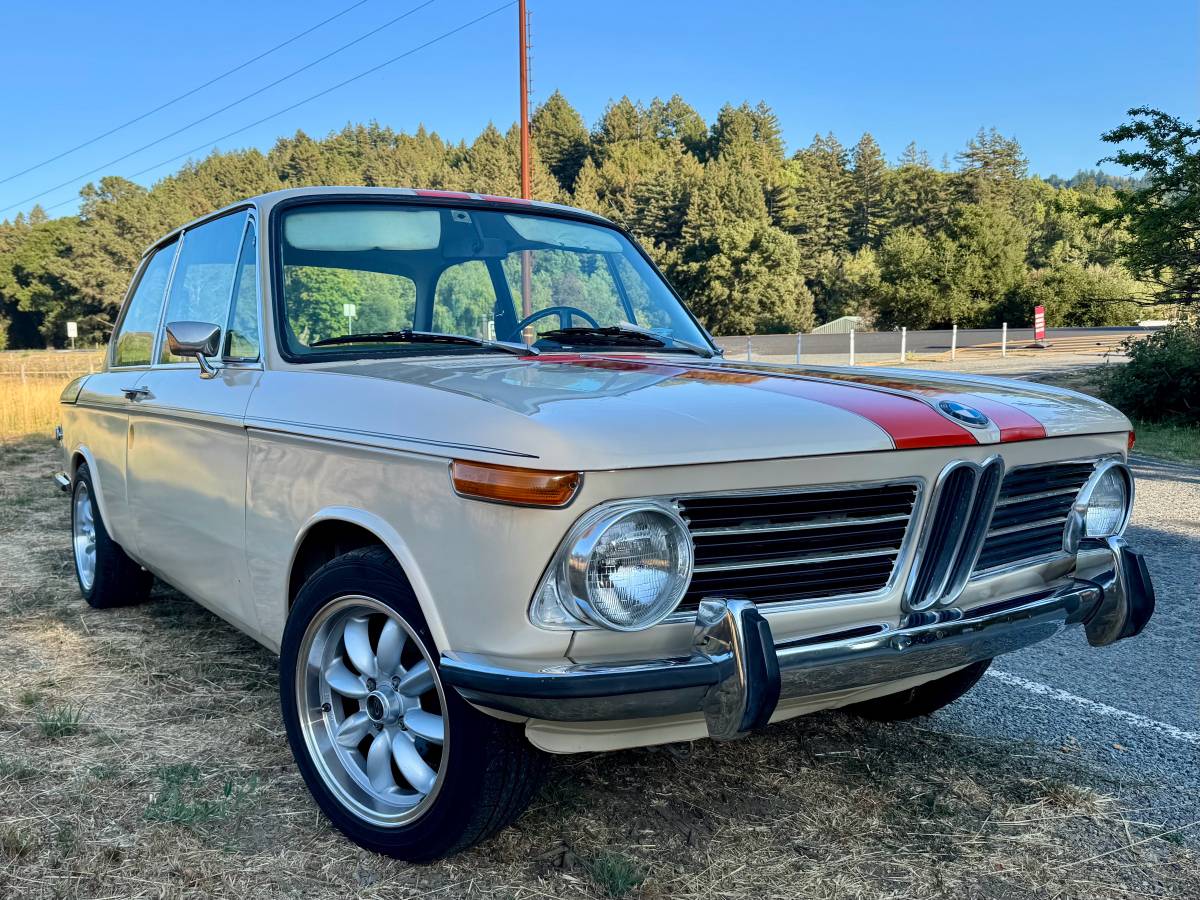 Bmw-2002-1971-custom-1
