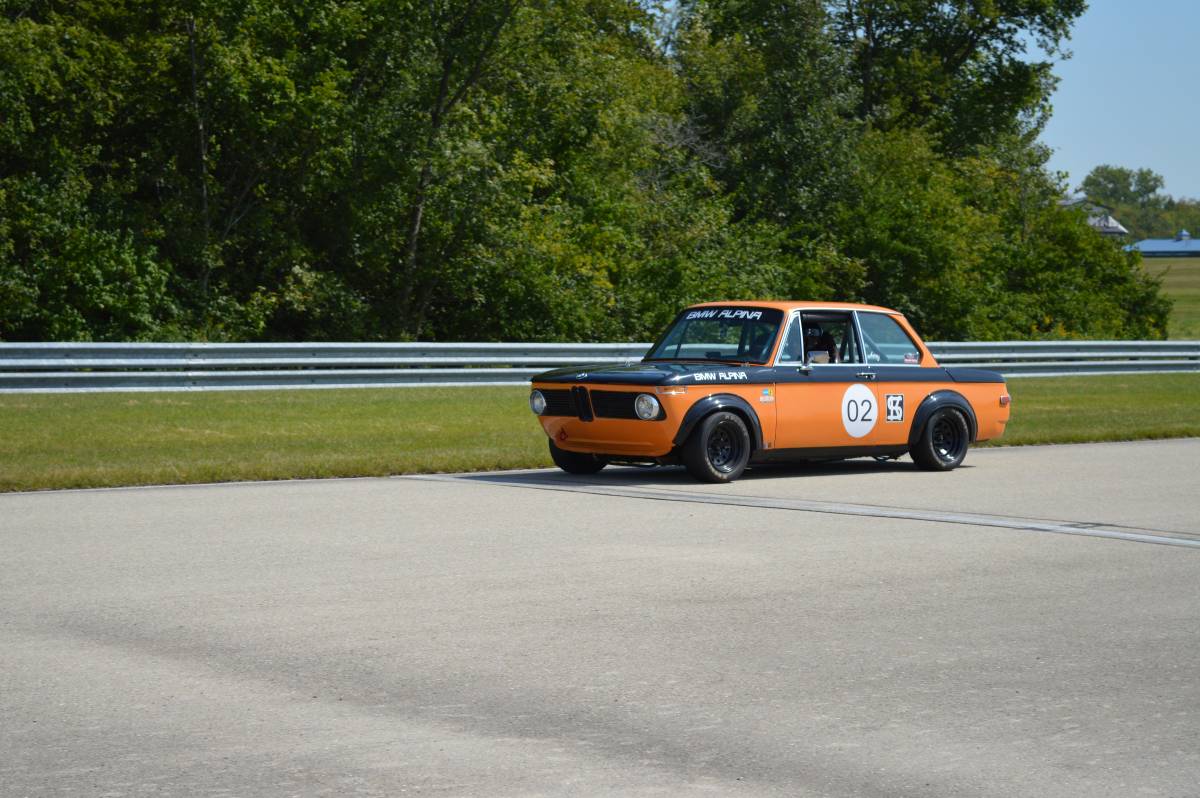 Bmw-2002-1971-orange-2