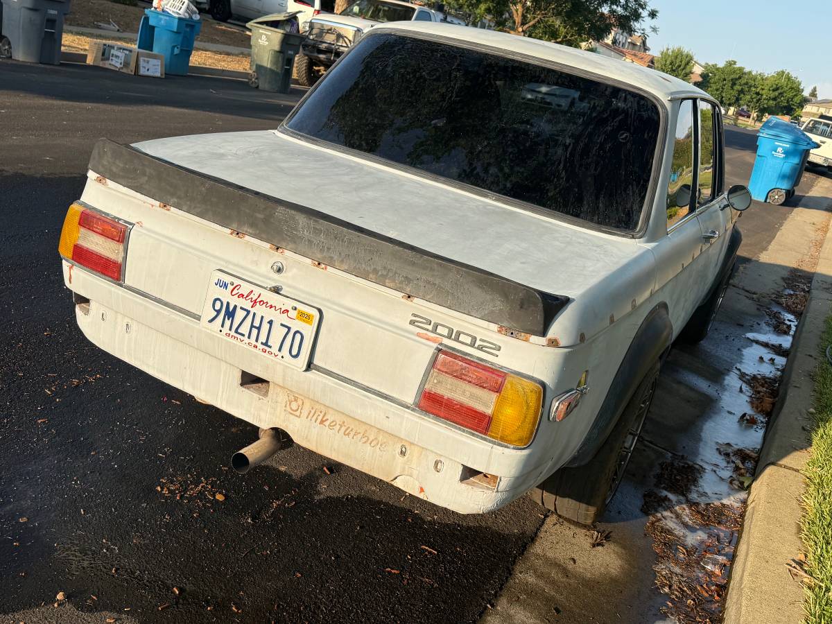 Bmw-2002-1976-orange-5