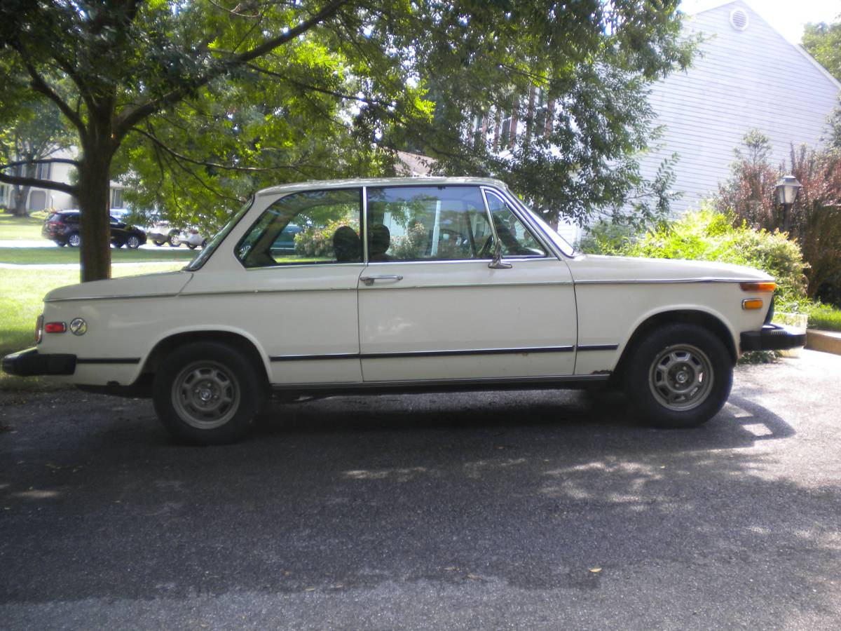 Bmw-2002-not-tii-1975-white-1