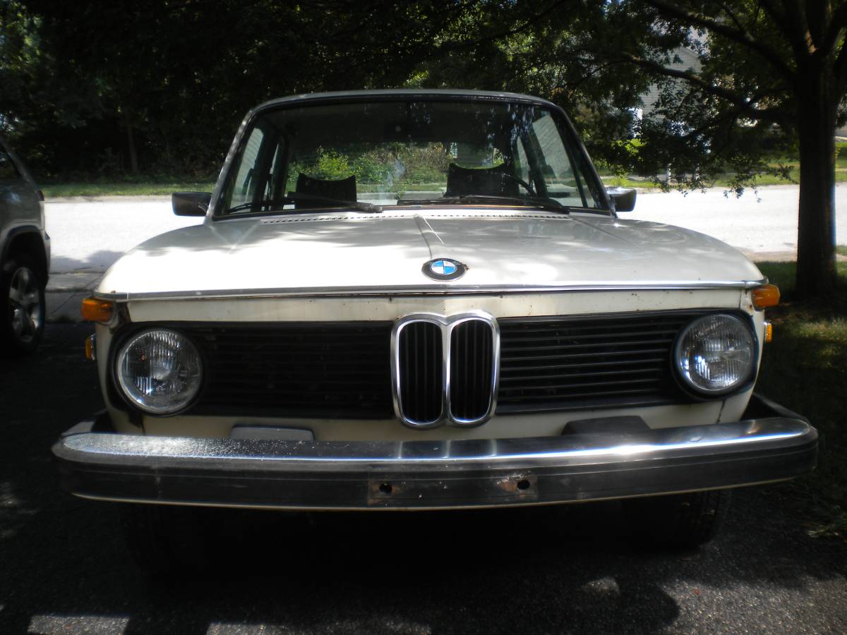 Bmw-2002-not-tii-1975-white