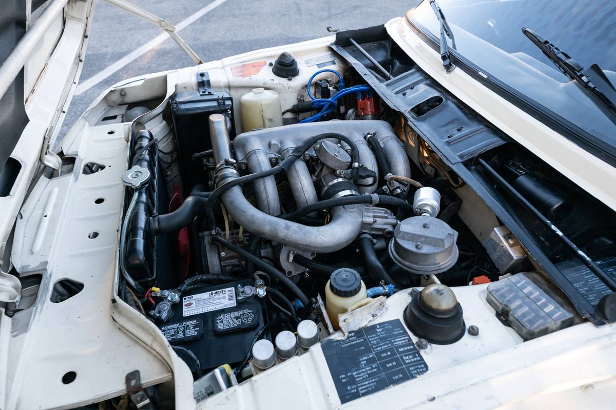 Bmw-2002-turbo-1973-12