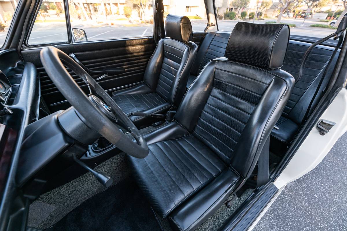 Bmw-2002-turbo-1973-17