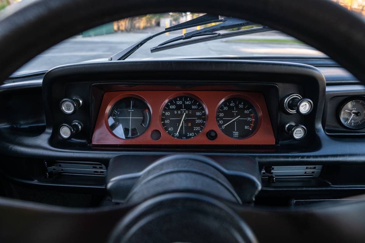 Bmw-2002-turbo-1973-19