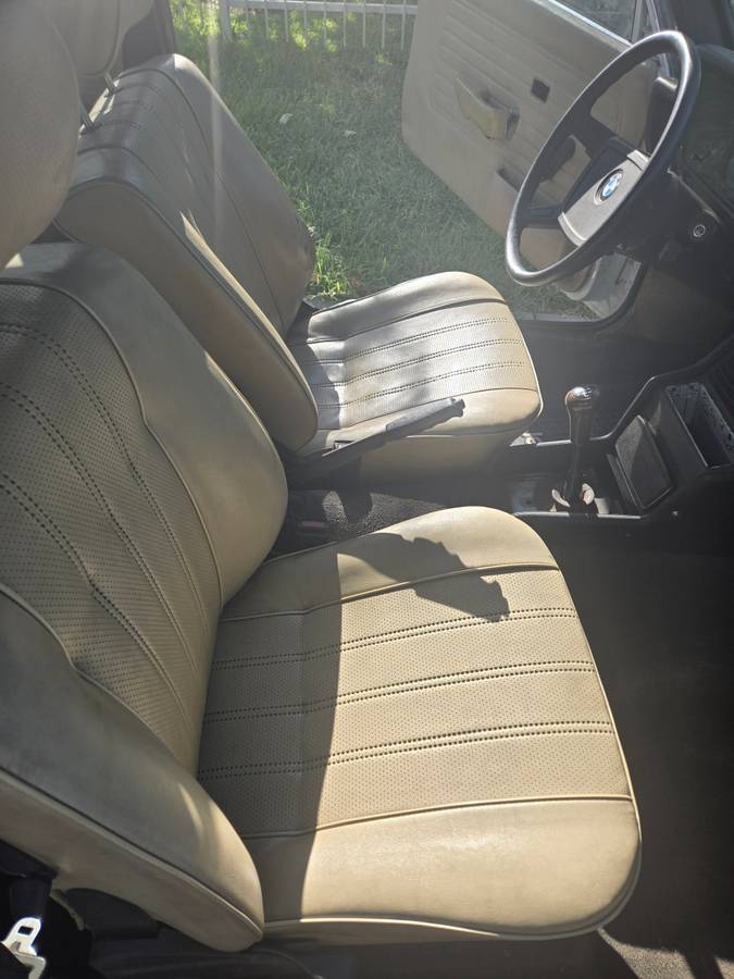Bmw-3-series-1981-9