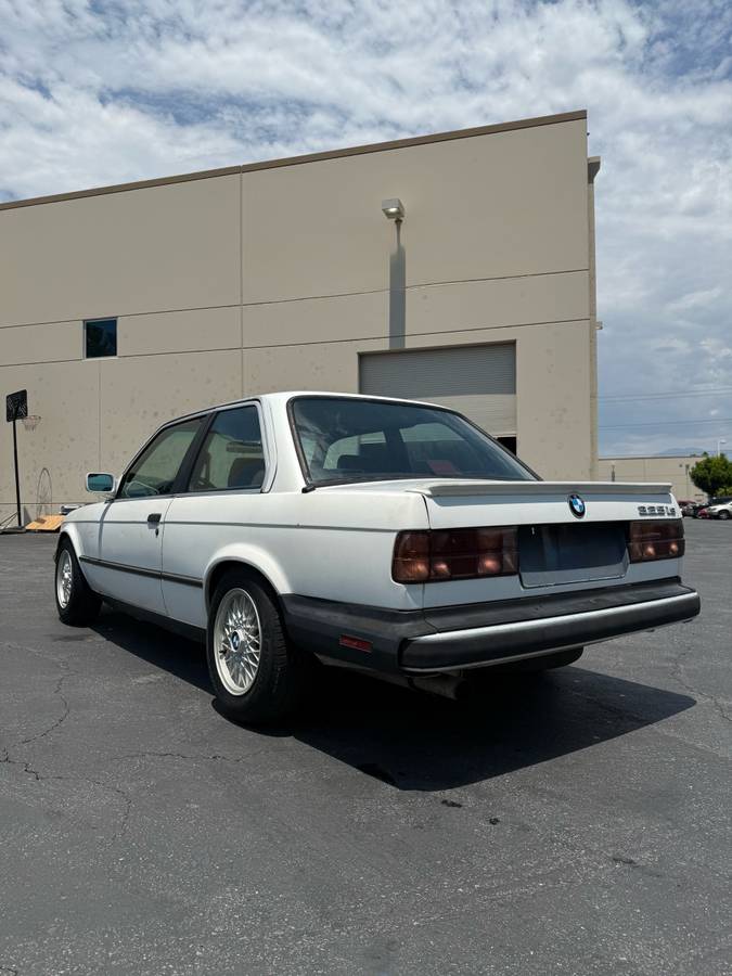 Bmw-3-series-1986-white-2