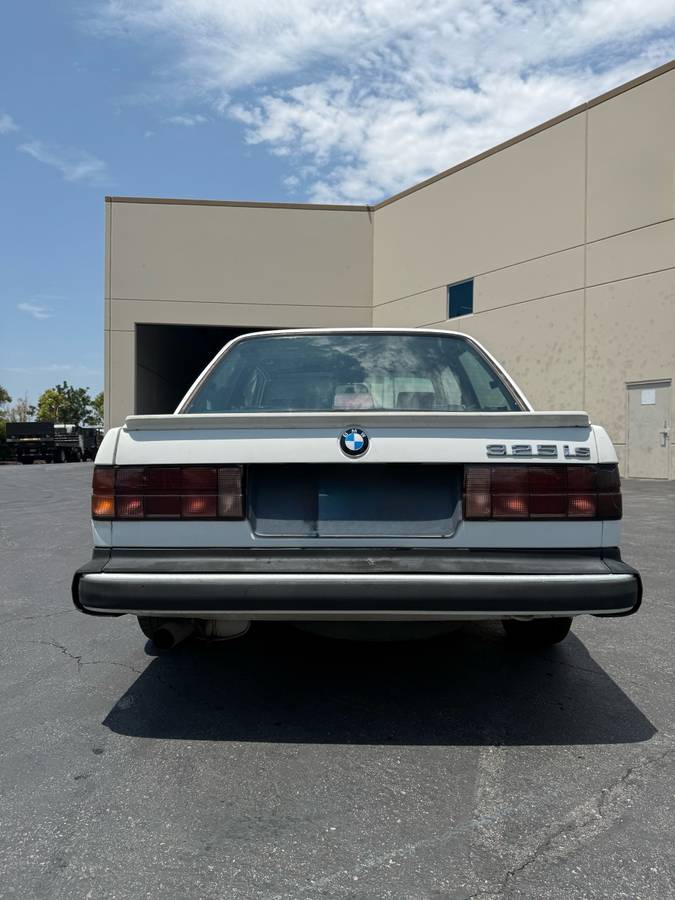 Bmw-3-series-1986-white-4