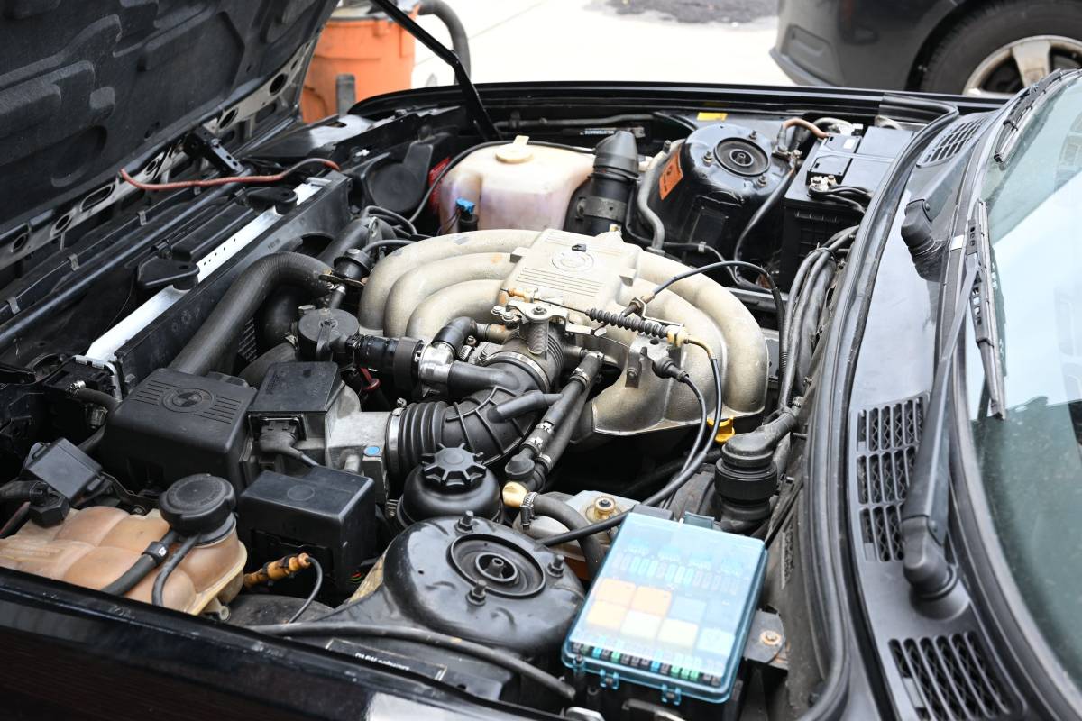 Bmw-3-series-1988-black-7