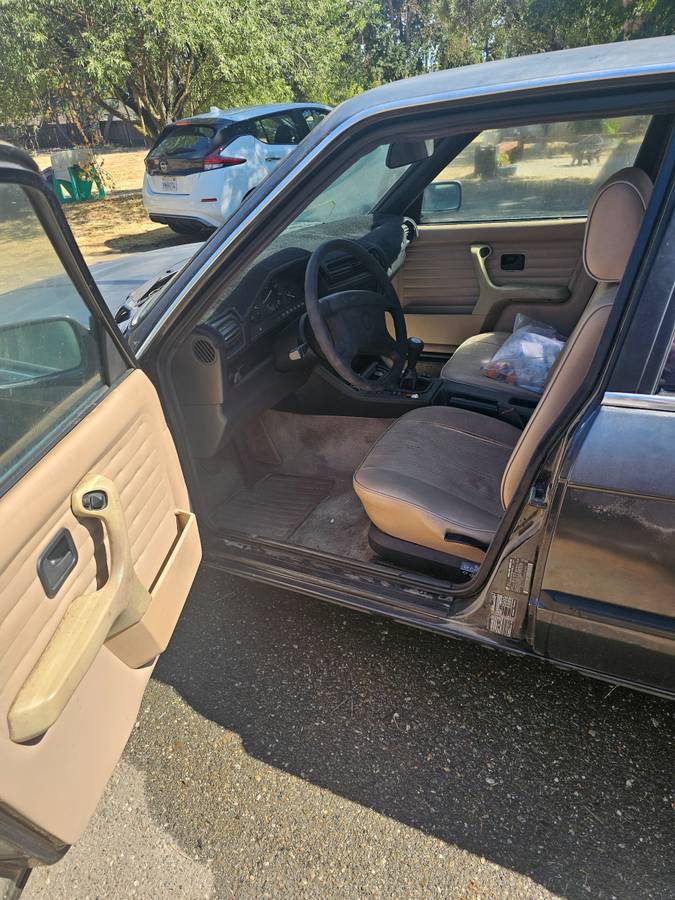 Bmw-318i-1991-black-4