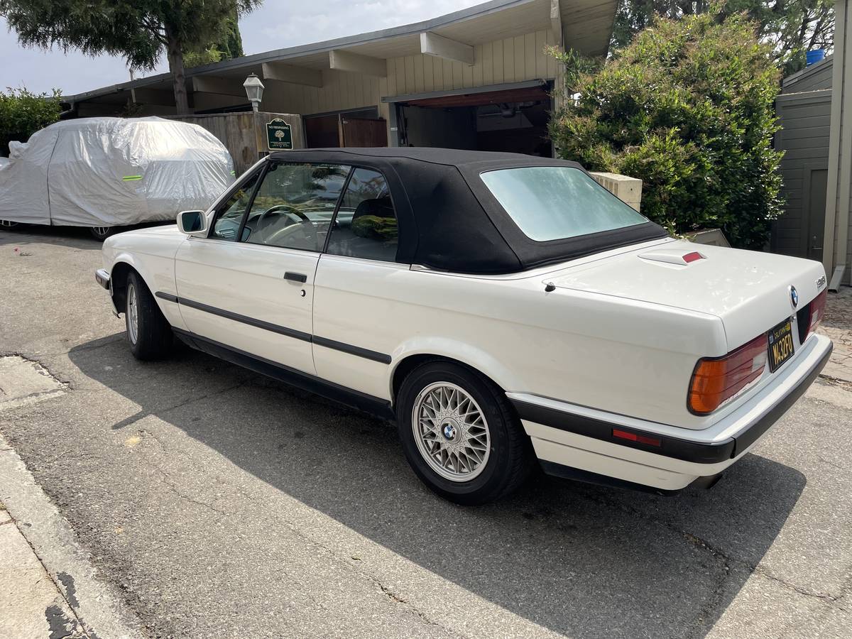 Bmw-318i-convertible-1991-white-4