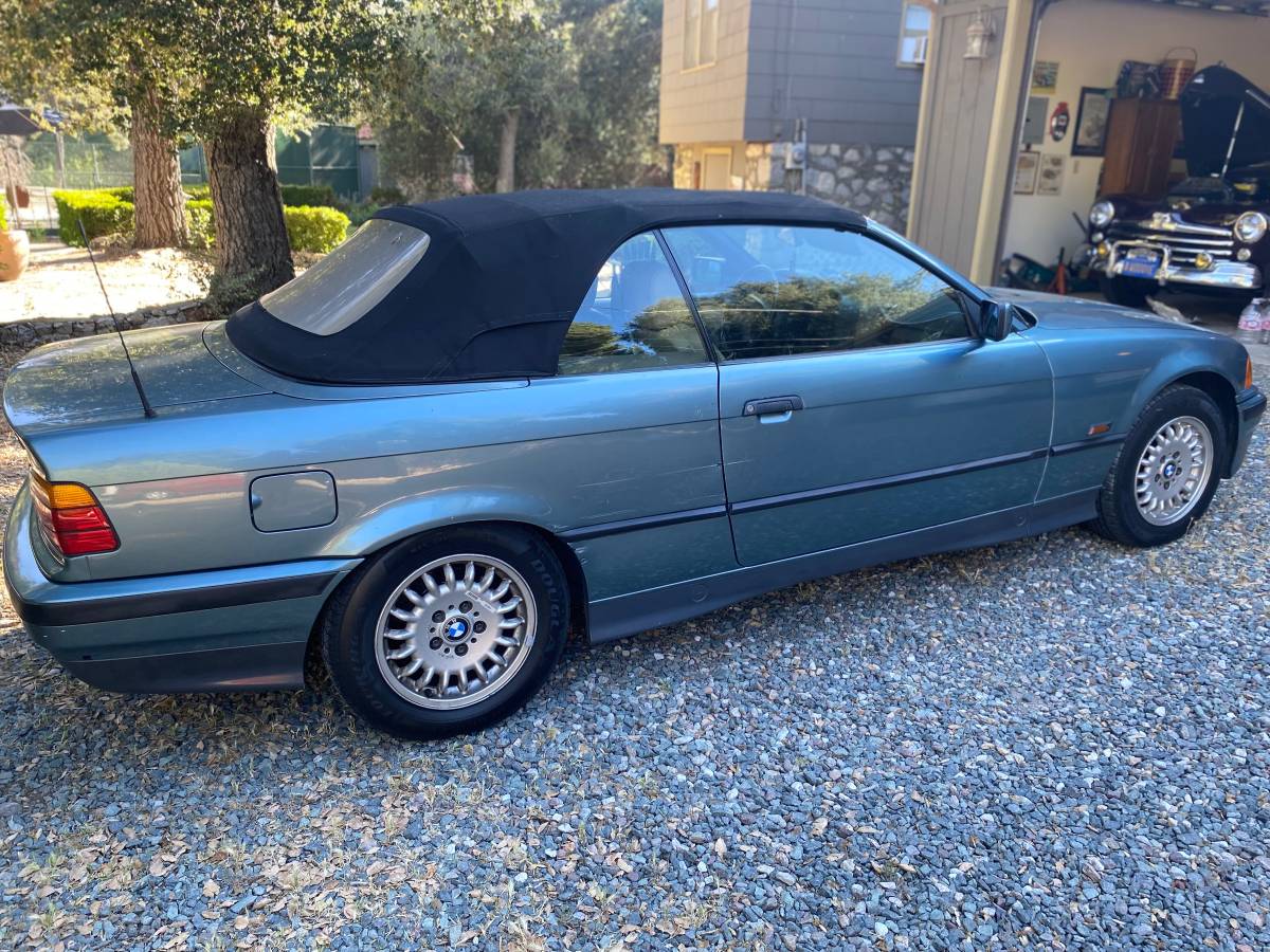 Bmw-318ic-1995-green-1