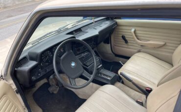 Bmw-320i-automatic-1982-7