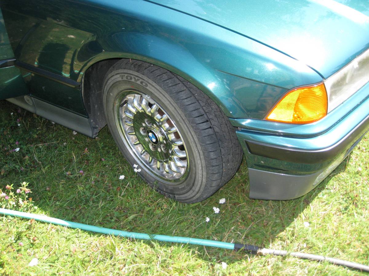 Bmw-325-is-1993-green-10