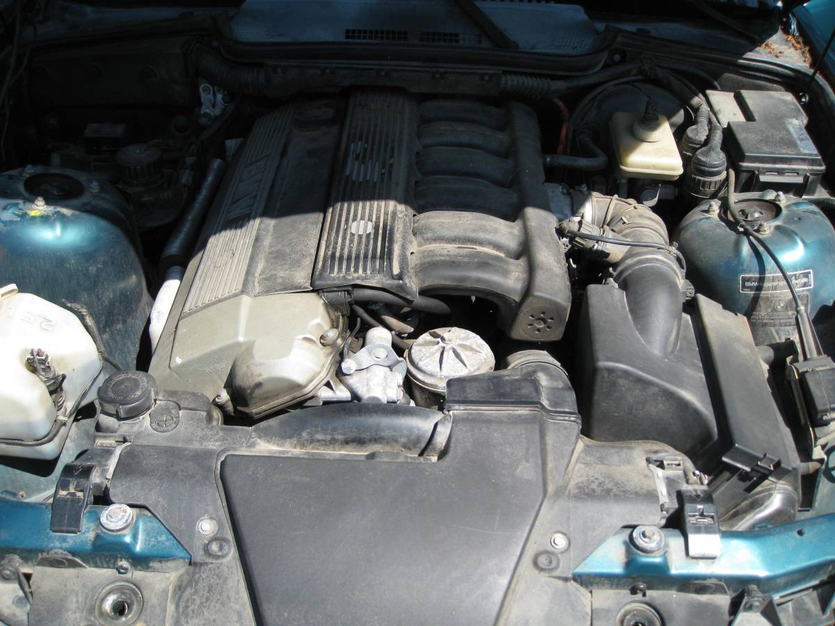 Bmw-325-is-1993-green-11