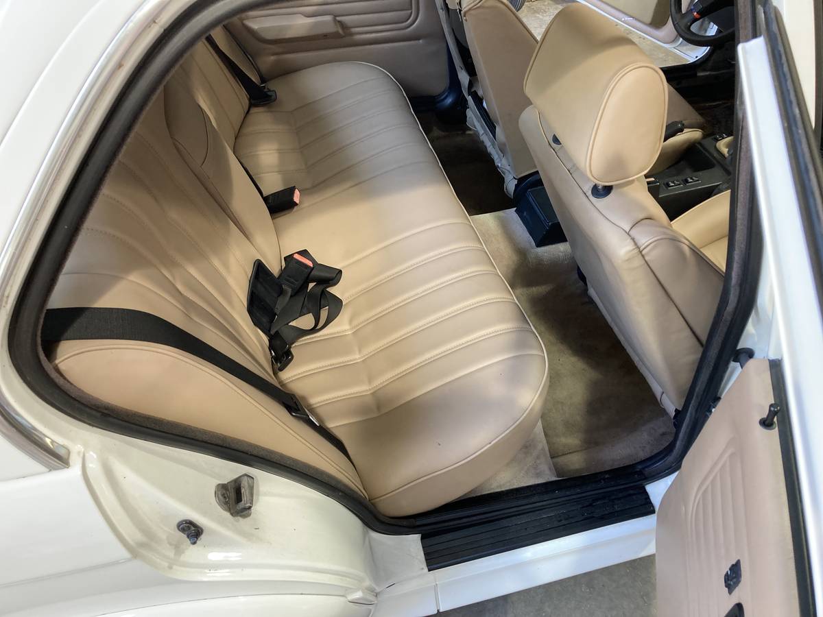 Bmw-325-ix-1991-white-5