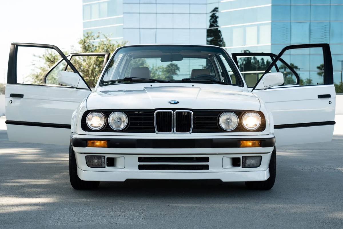 Bmw-325-ix-1991-white
