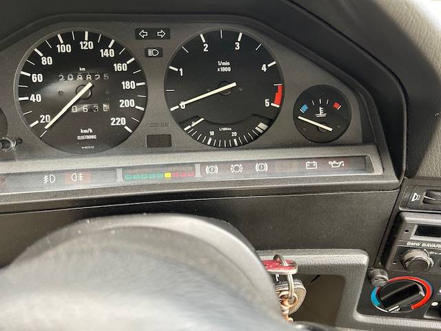 Bmw-325es-1985-grey-7