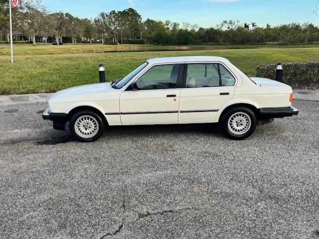 Bmw-325i-1987-white-11