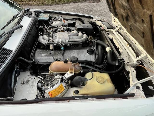 Bmw-325i-1987-white-13