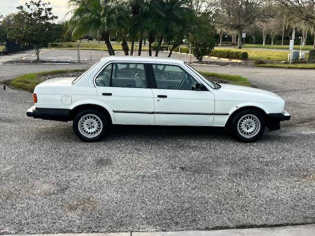 Bmw-325i-1987-white-3