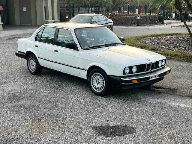 Bmw-325i-1987-white-4