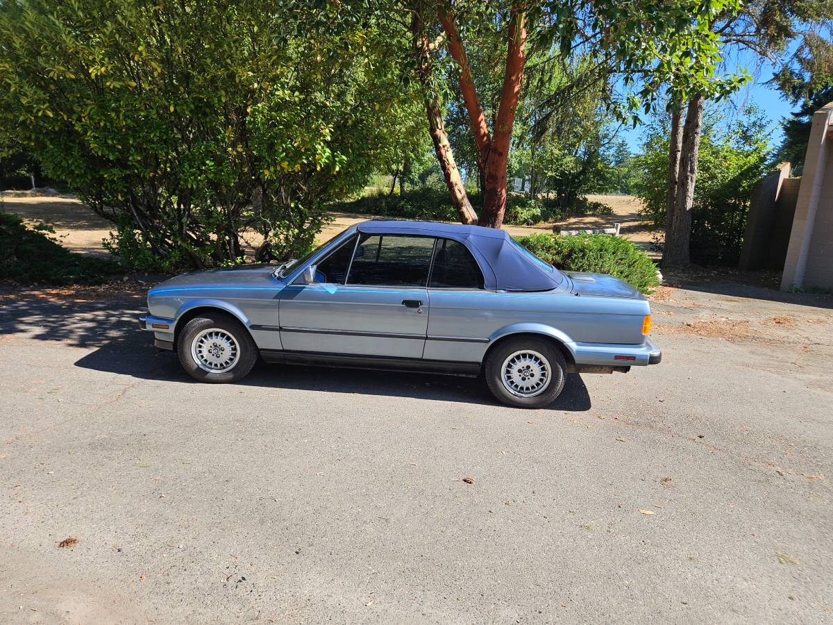 Bmw-325i-1989-blue-4