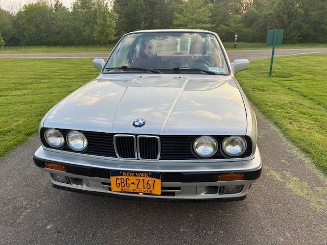 Bmw-325i-1991-silver-1