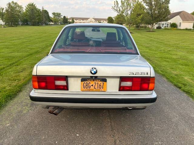 Bmw-325i-1991-silver-2