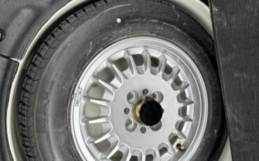 Bmw-325i-1991-white-9